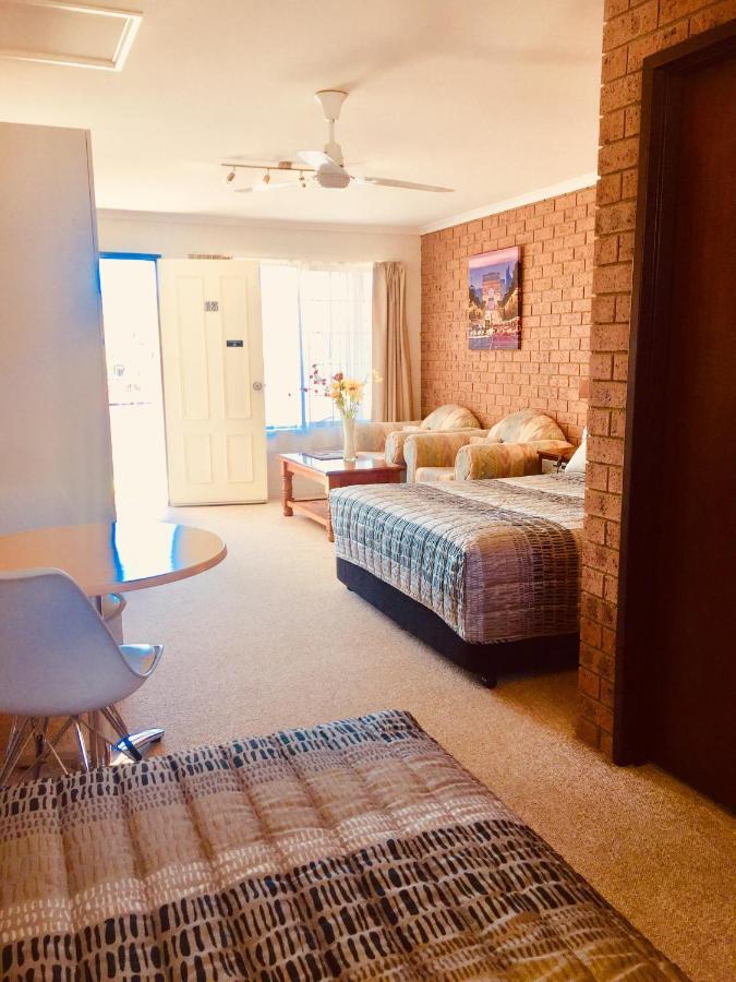 Colonial Motor Inn Pambula Exteriér fotografie